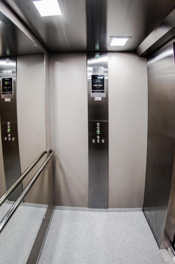 Hotel Sleep Wroclaw Bagian luar foto