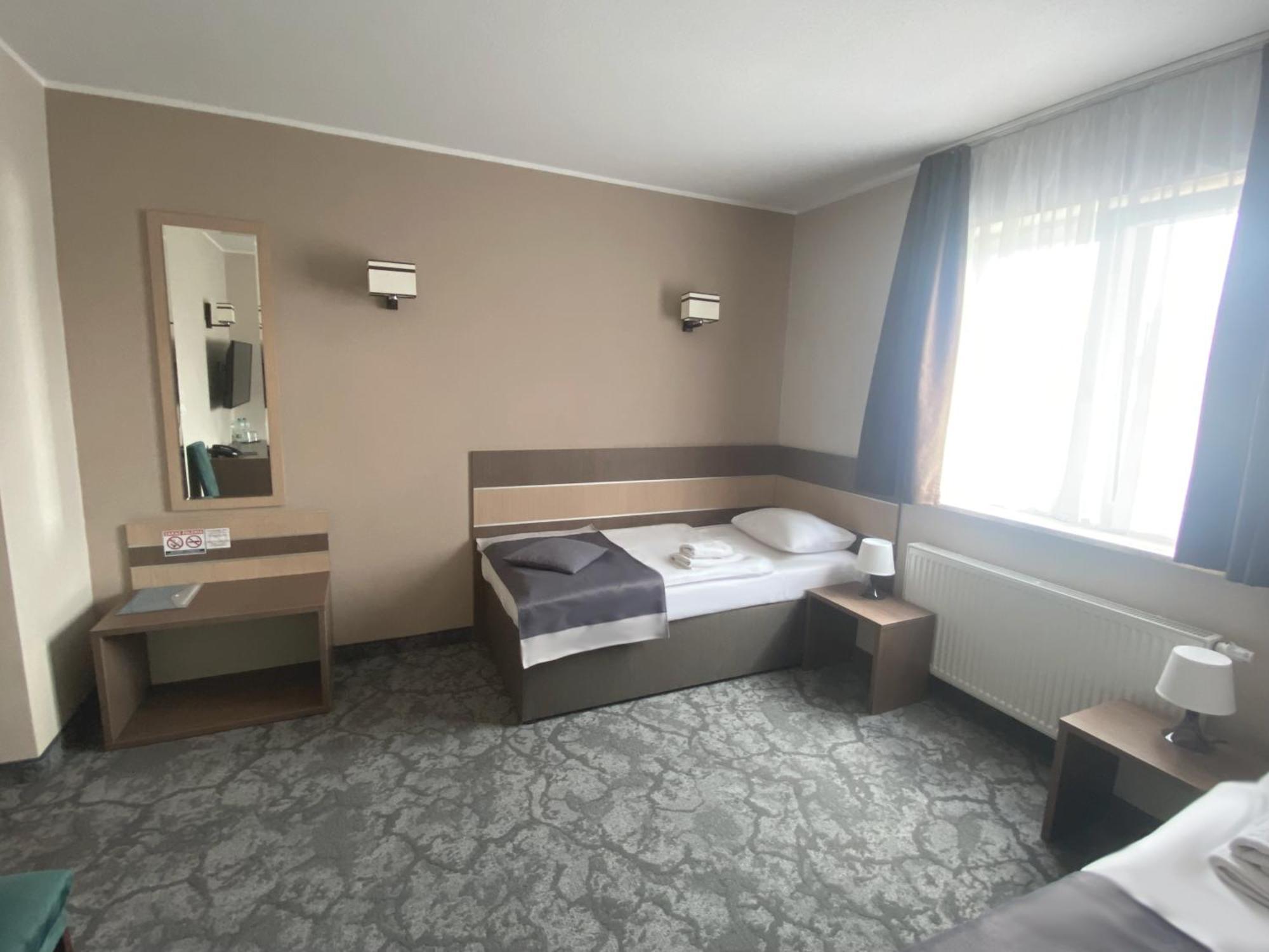 Hotel Sleep Wroclaw Bagian luar foto
