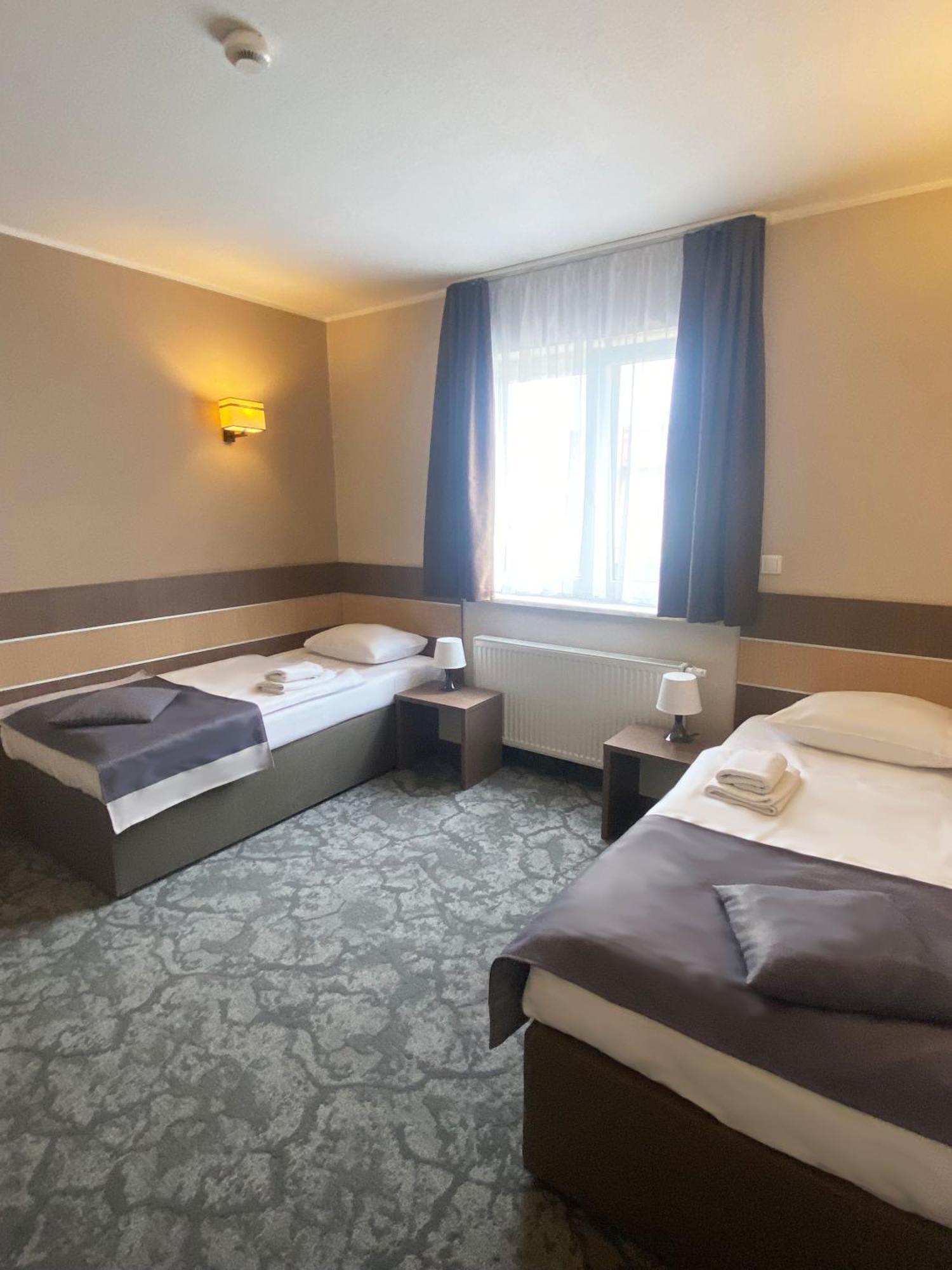 Hotel Sleep Wroclaw Bagian luar foto