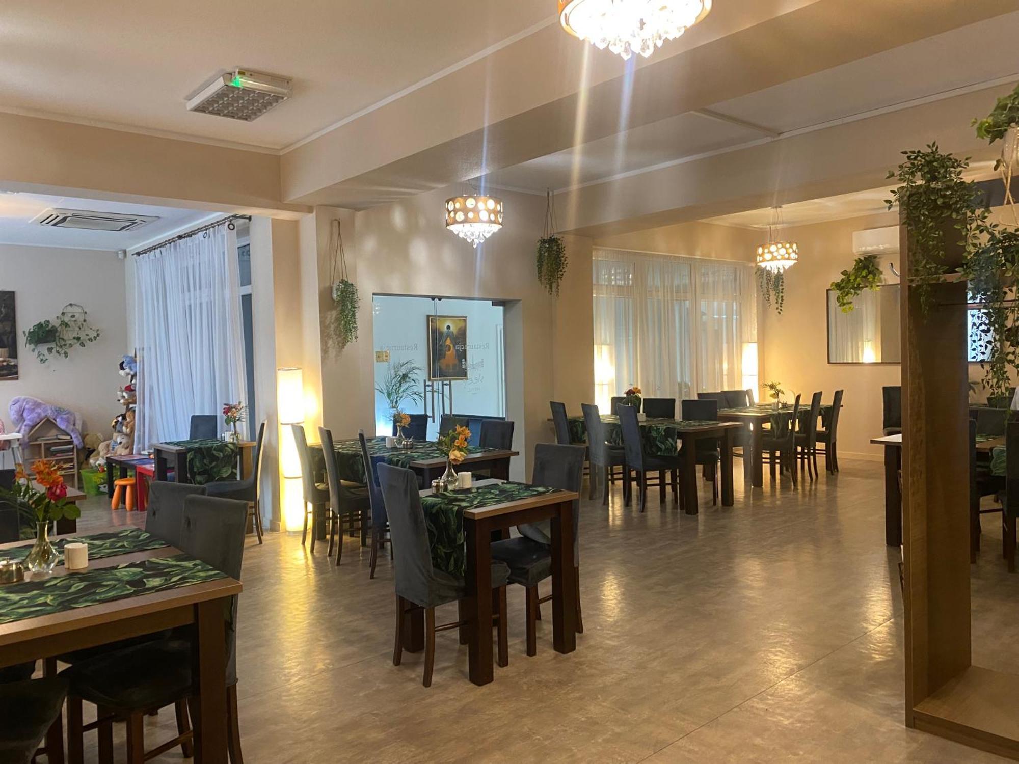 Hotel Sleep Wroclaw Bagian luar foto