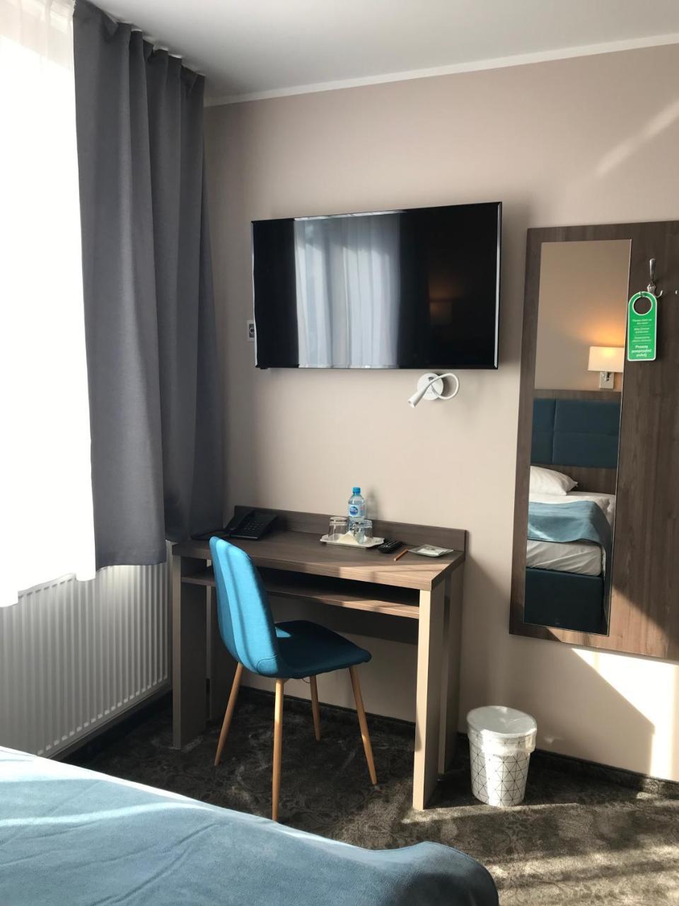 Hotel Sleep Wroclaw Bagian luar foto