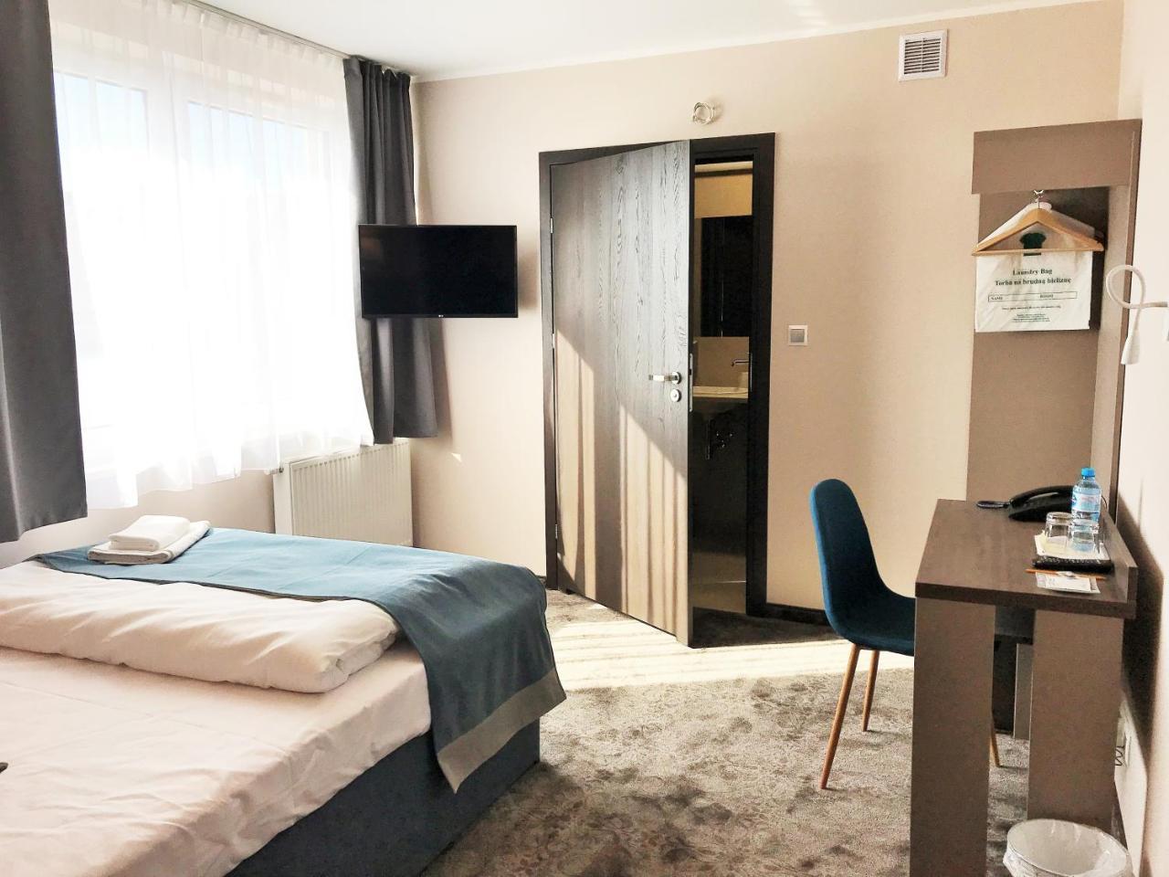 Hotel Sleep Wroclaw Bagian luar foto