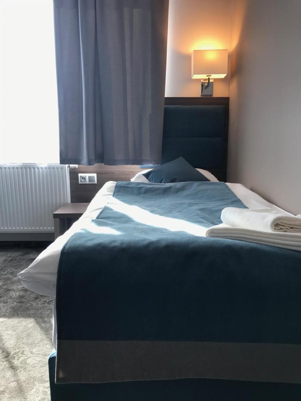 Hotel Sleep Wroclaw Bagian luar foto