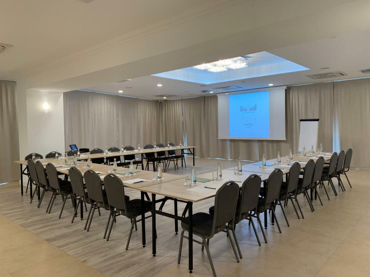 Hotel Sleep Wroclaw Bagian luar foto
